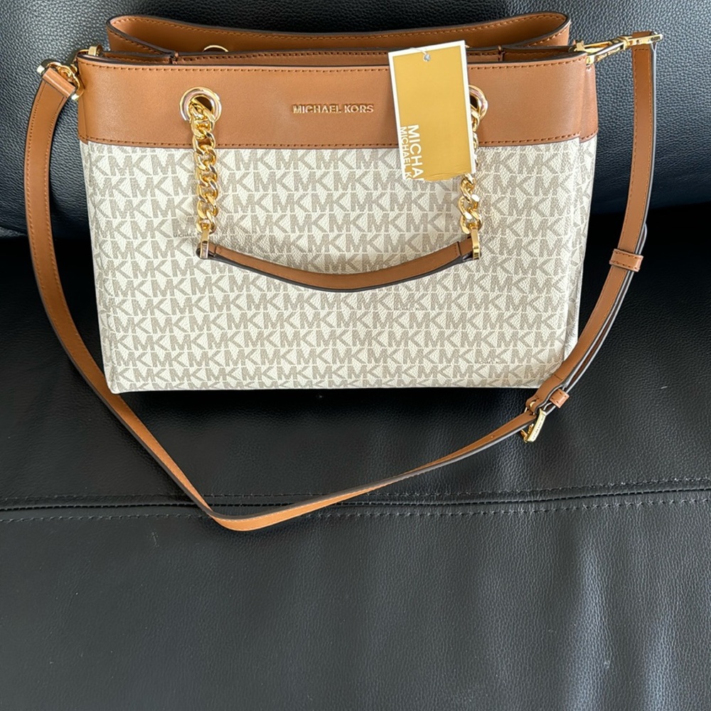 NWT Michael Kors Lori Medium Satchel